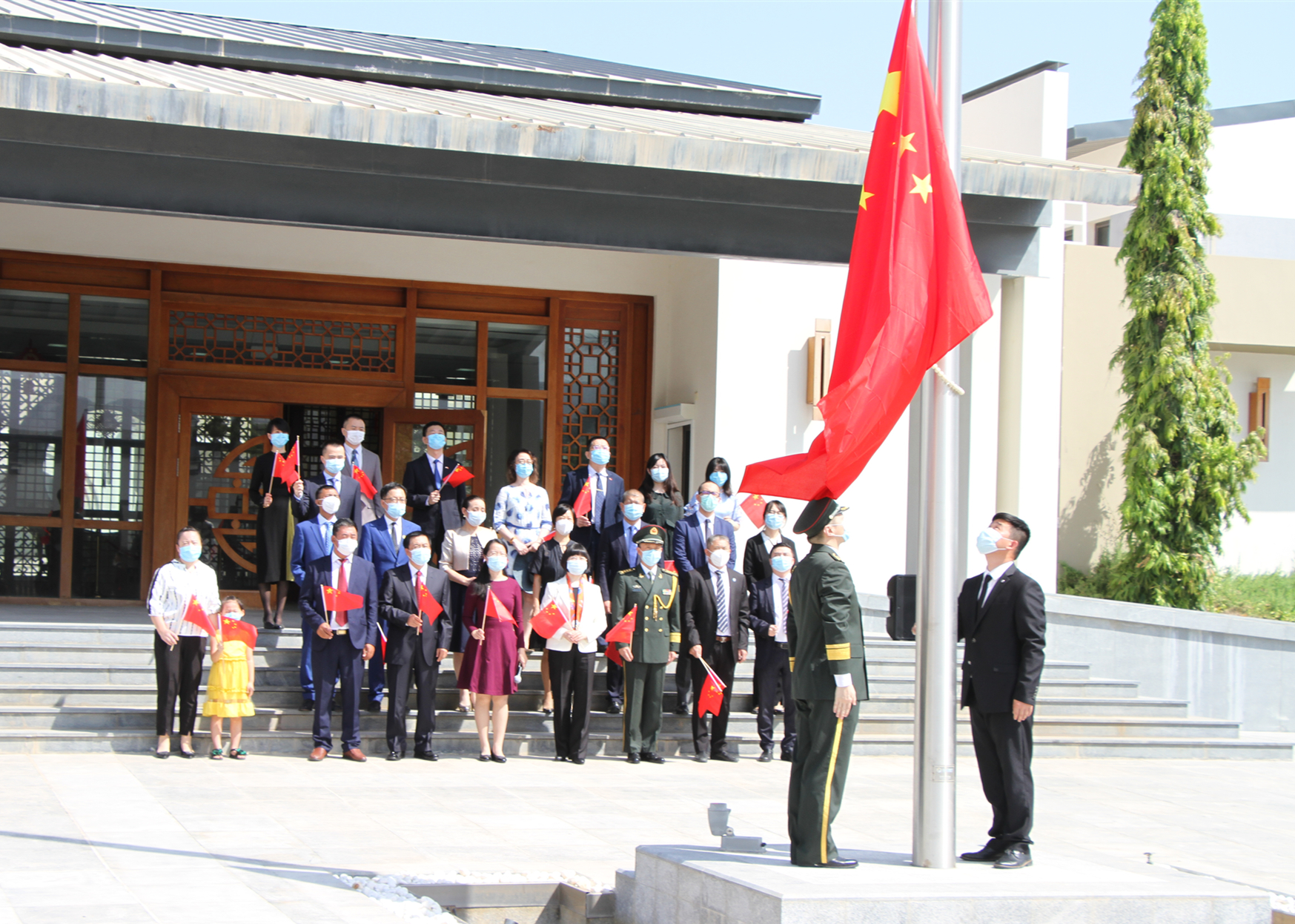 迎国庆 我驻外使领馆等机构举行多彩活动