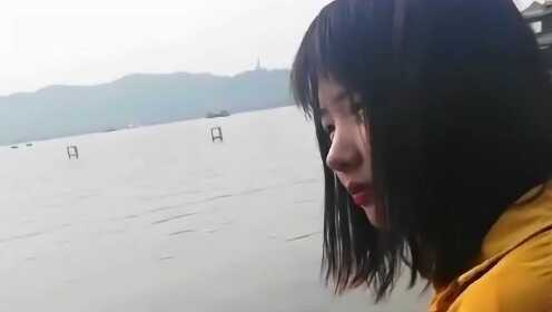 万万没想到，断桥边新来的00后女同事，竟是16年前走丢的那个孩子