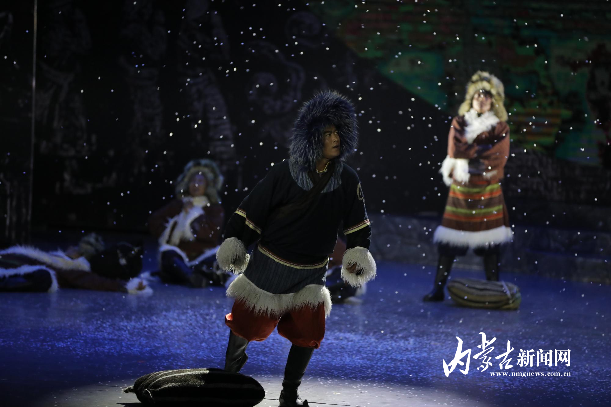 《天湖·四季牧歌》2024年全国巡演首站亮相呼和浩特