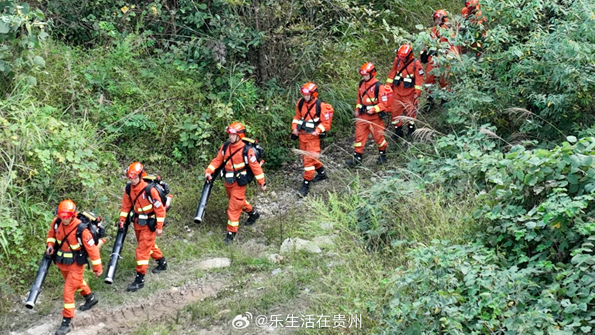 上千名森林消防员“十一”假期坚守四川等地守护平安
