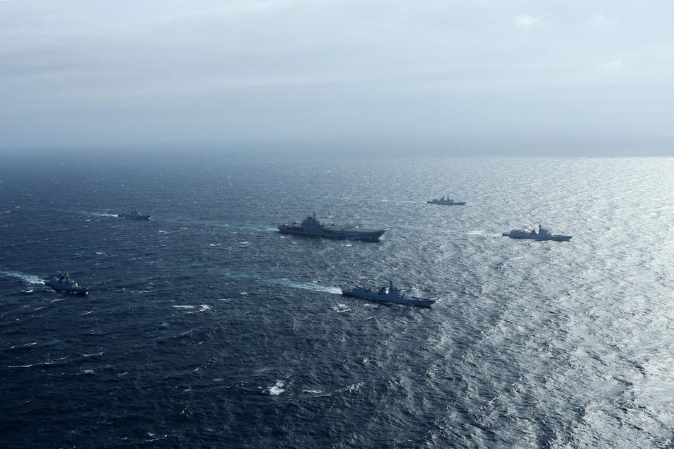 国防部:海军航母编队常态组织远海实战训练 国防部:海军航母编队常态组织远海实战训练