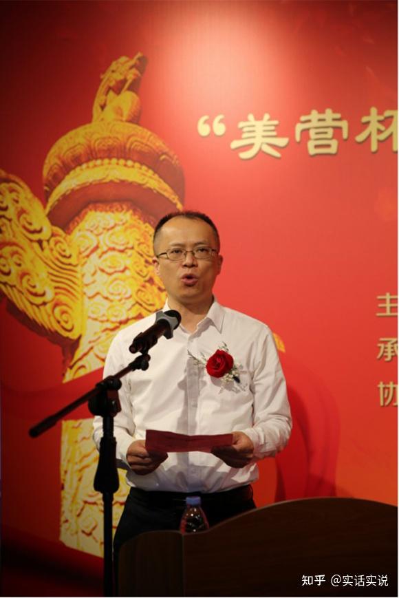 何敬丰：发挥“双重积极作用” 与祖国共成长