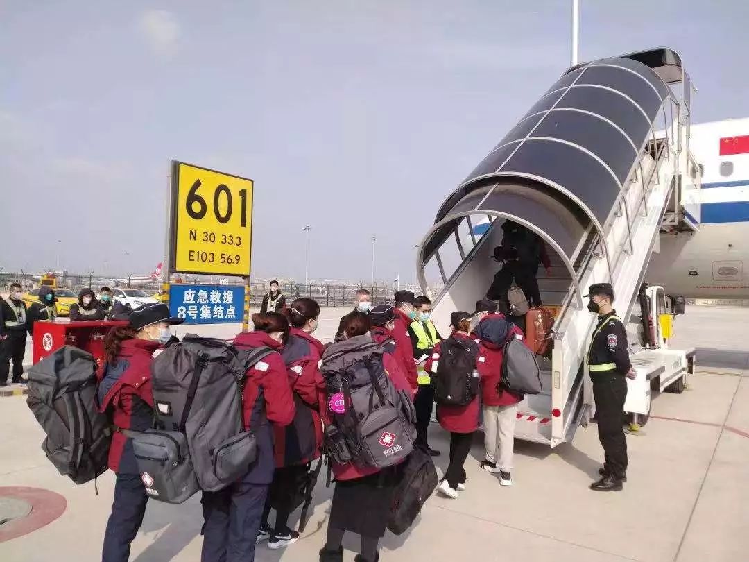 玉渊谭天丨在战火中完成撤侨 国航CCA061安全带回151人