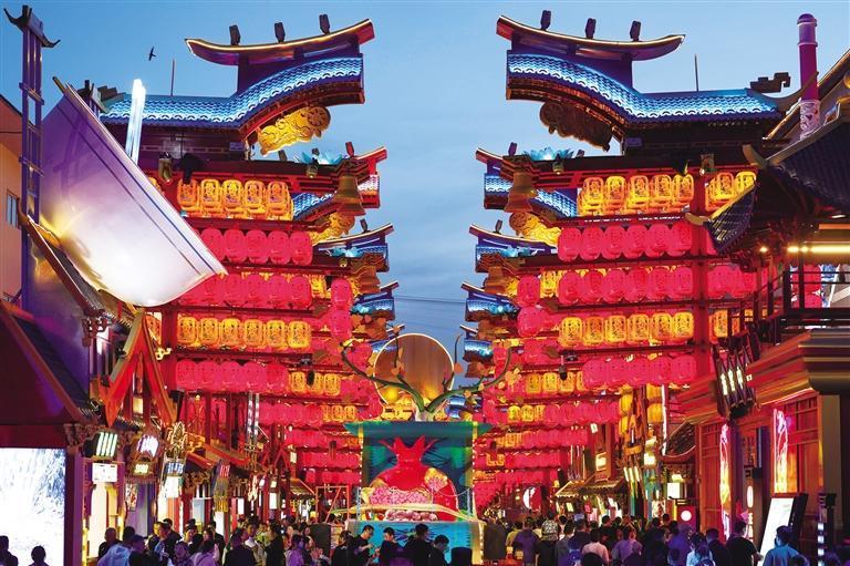 【央广时评】国庆文旅弘扬国韵花式翻新 培育国潮消费新场景