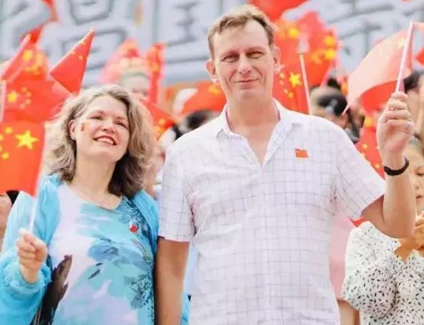 英国学者：中华文化博大精深，有幸与中国共庆75周岁生日｜我的中国记忆