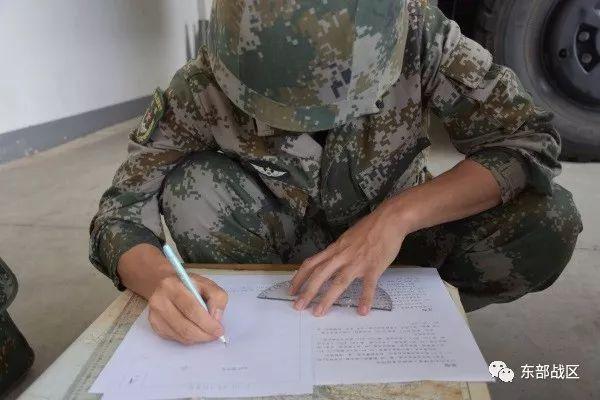 军营观察丨一本“作业流程手册”产生的前后 军营观察丨一本“作业流程手册”产生的前后