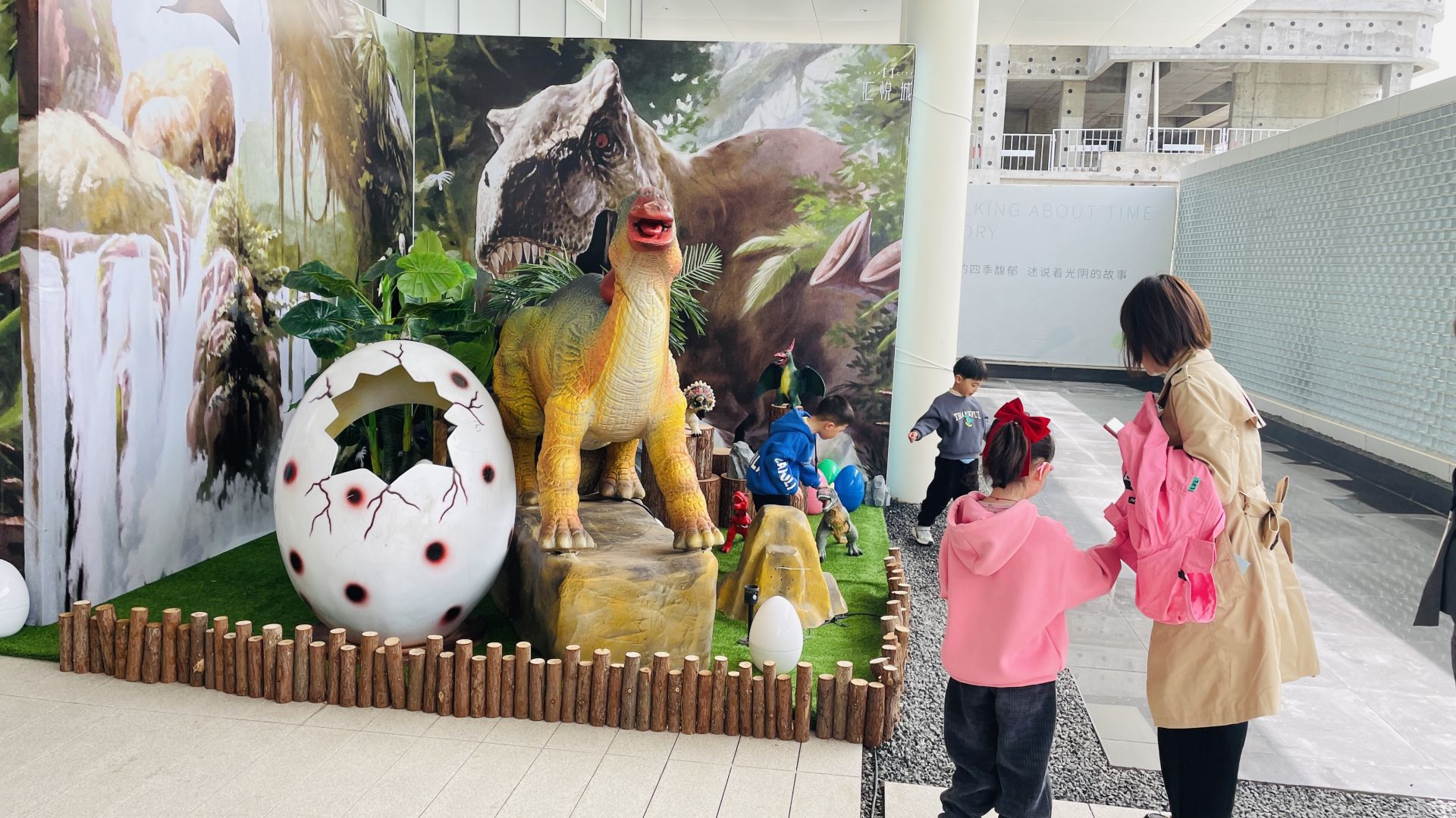 近百件珍贵恐龙展品亮相羊城 打造大湾区“恐龙之家”
