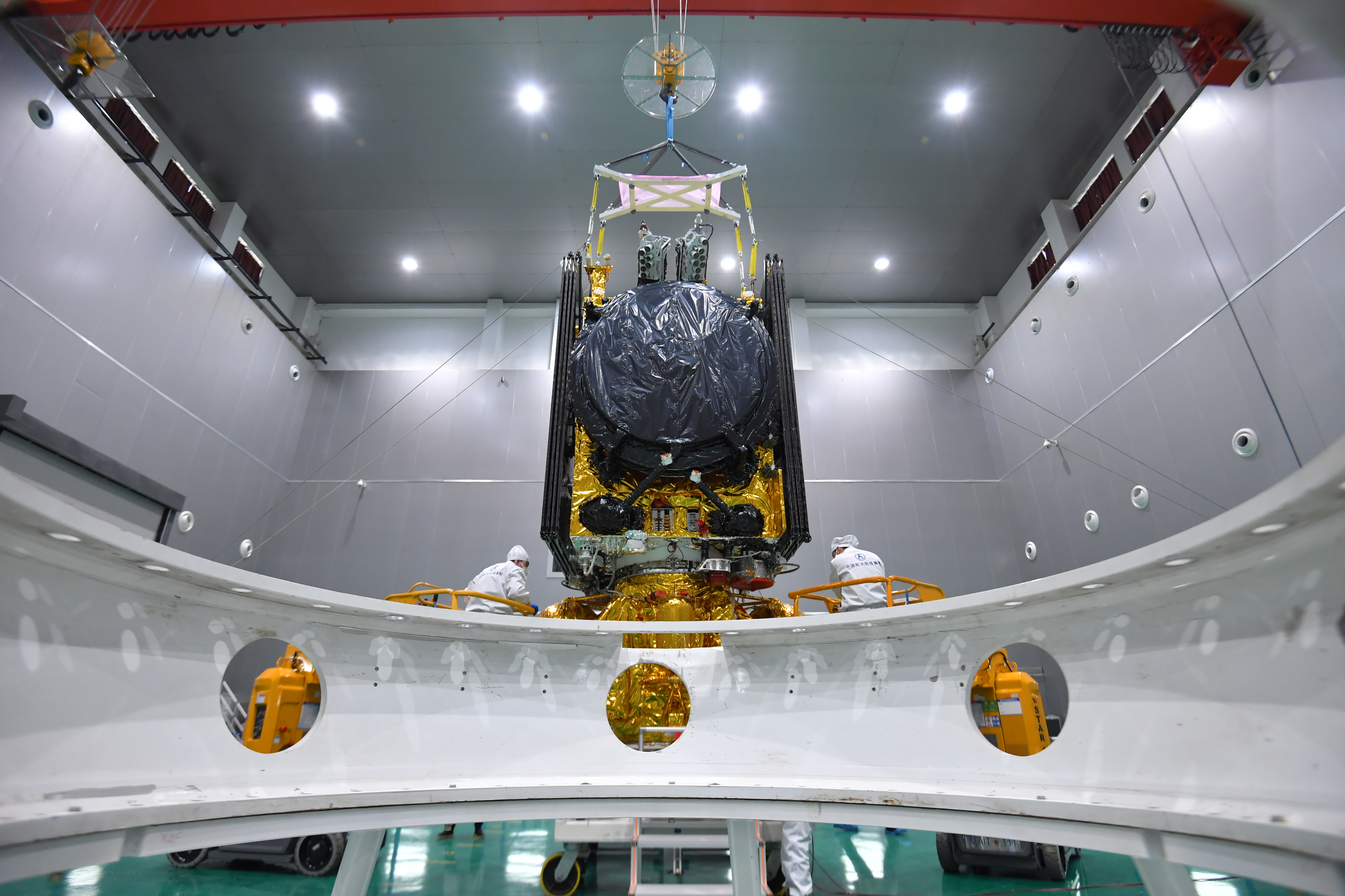 我国国产首颗全电推通信卫星亚太6E卫星成功投入运营 我国国产首颗全电推通信卫星亚太6E卫星成功投入运营