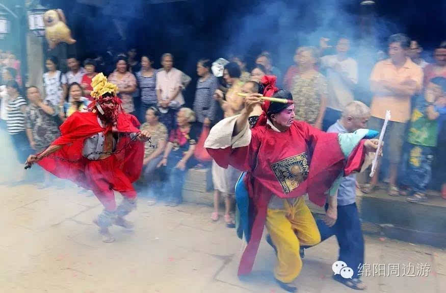 罗城麒麟灯、高安采茶戏……国庆假期古镇游成热点，你出发了吗？