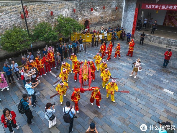 罗城麒麟灯、高安采茶戏……国庆假期古镇游成热点，你出发了吗？