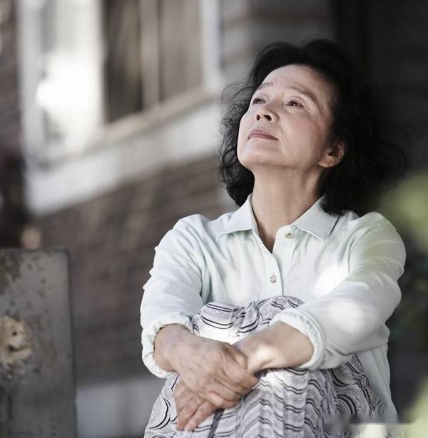 知名女演员脑出血去世，终年52岁！曾与宋慧乔飙戏，被金基德重用