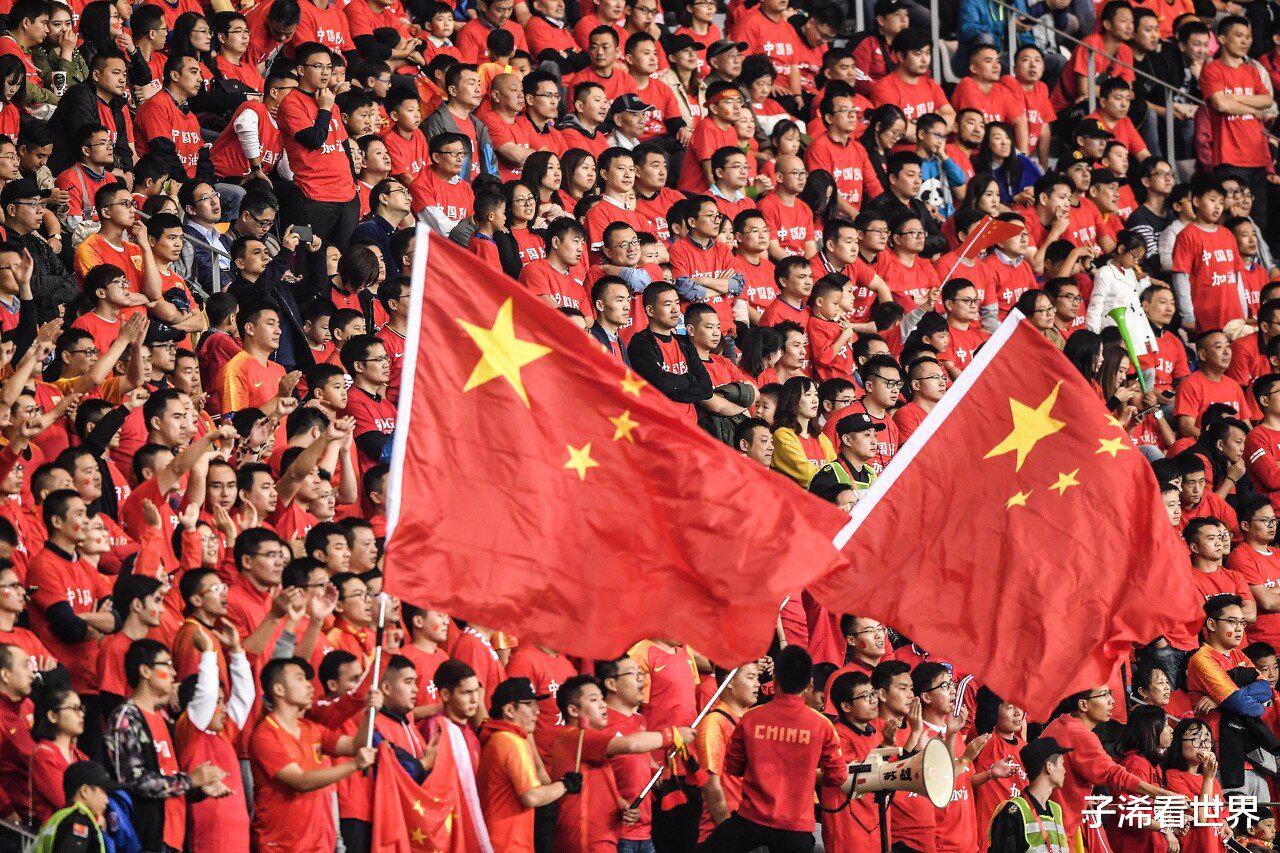 中国球迷对男足与澳大利亚之战不抱期待 争取拿到一分成唯一目标