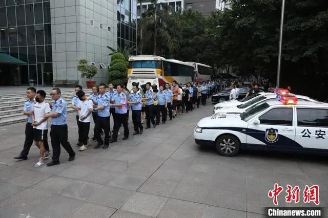重庆警方破获特大跨境赌博案件 主犯归国自首揭露网络黑幕