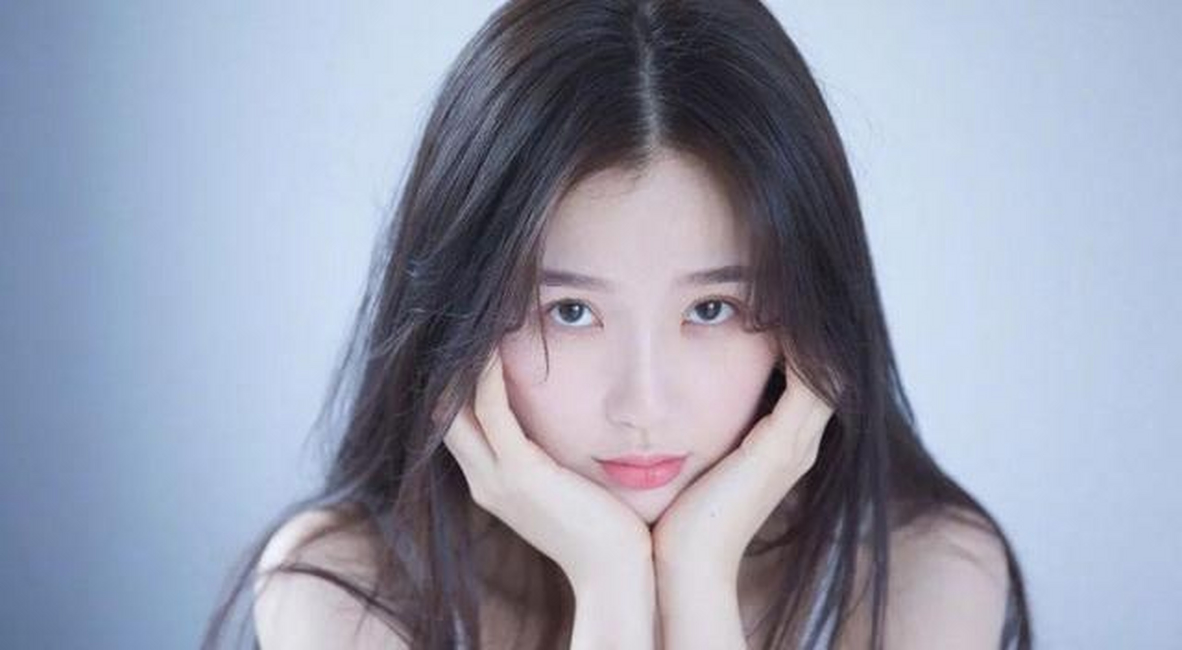 虞书欣展示百合美人魅力粉丝们为她的优雅风采点赞不已