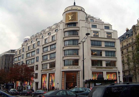 法国奢侈品市场面临挑战品牌们纷纷调整策略应对新形势