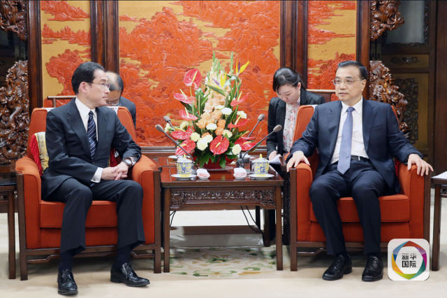 王毅会见东盟常驻代表委员会一行