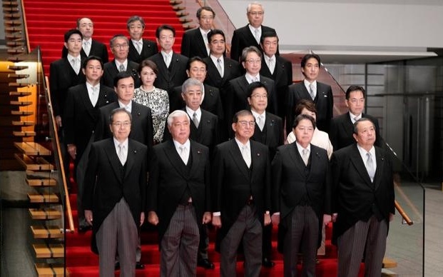 日本新外相首次与王毅通话外交部通稿发生罕见变化引发高度关注