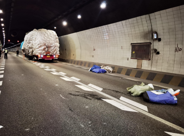 深圳前海地下隧道惊现通风扇掉落事件引发安全隐患讨论市民反响强烈