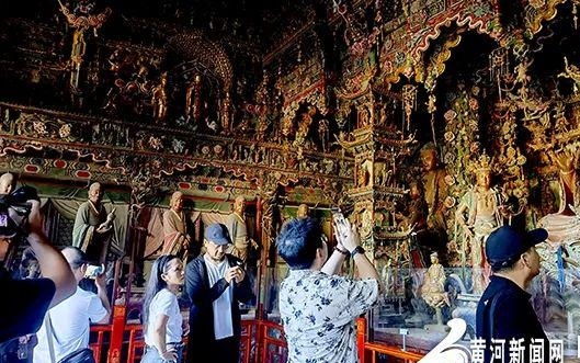 小西天引起争议登上热搜背后原因揭秘网友反应跌宕起伏究竟为何如此受关注