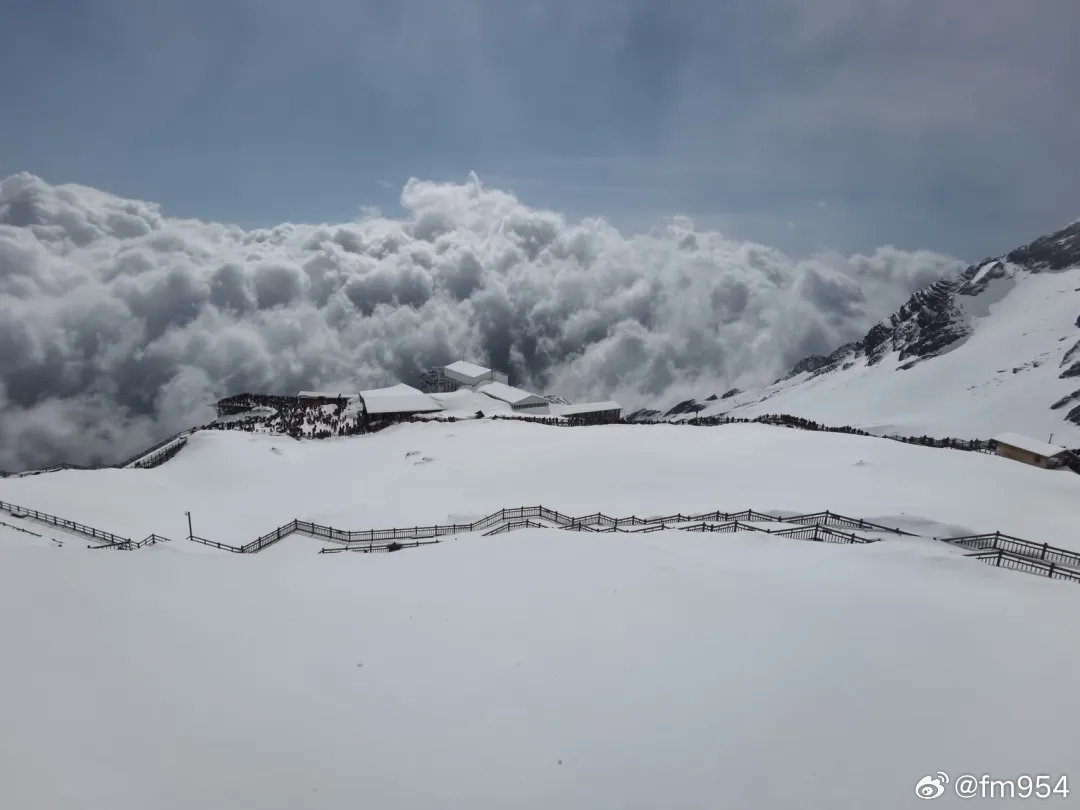 云南哈巴雪山即将封山 当前情况属实 当地将发布详细通知请留意相关信息