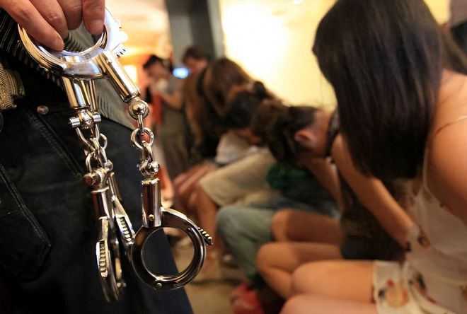 日本政府决定加大力度对色情行业进行全面监管和改革措施