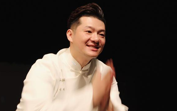 如何看待德云社的谢金在相声界中的影响与表现分析