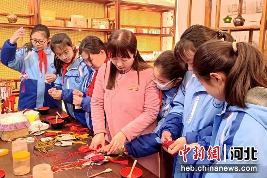 感受劳动的乐趣与非遗的魅力 保定莲池区师生共同探寻实践探索新体验