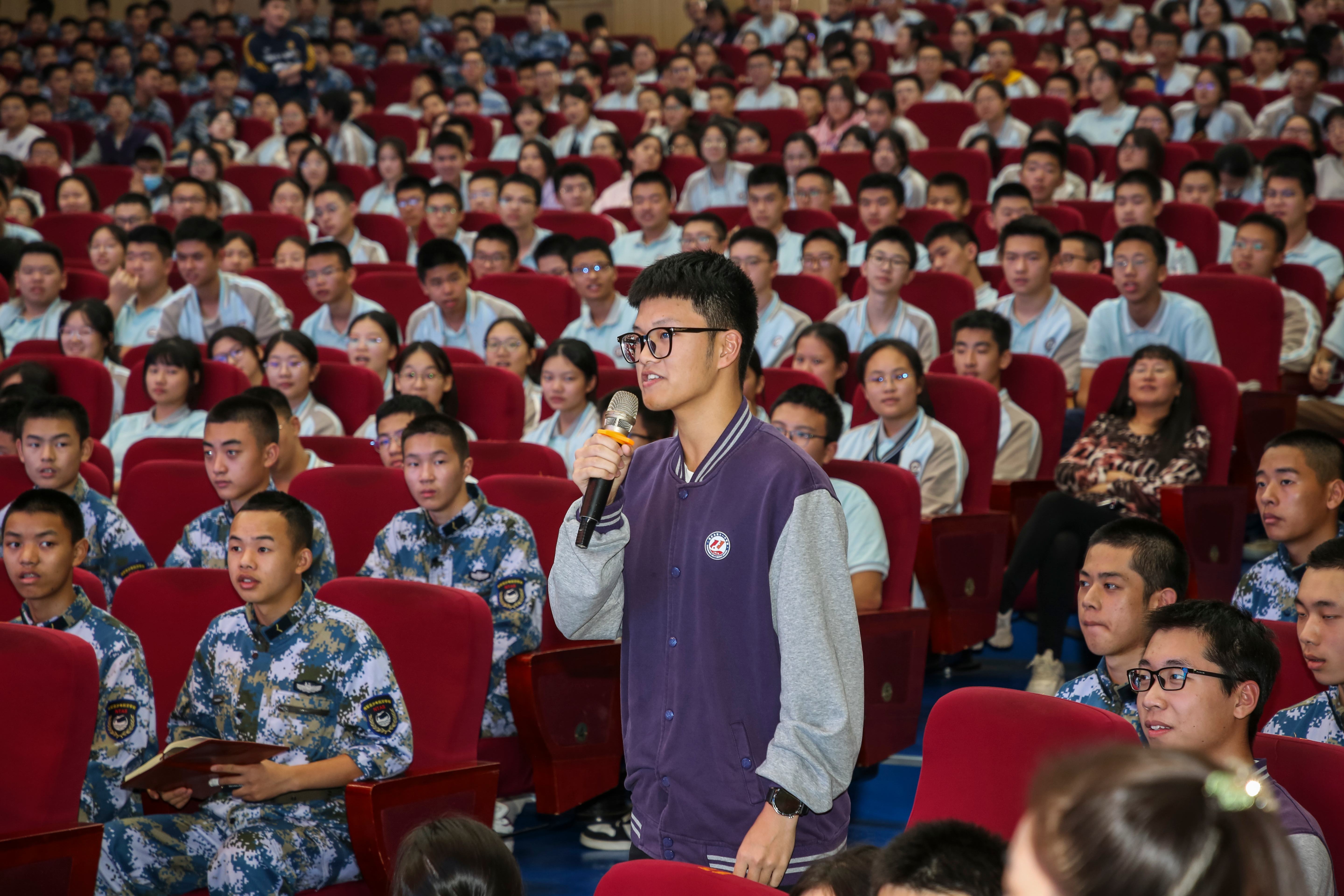 极地探秘教育新篇章 重庆彭水携手校园共庆中国极地考察四十周年