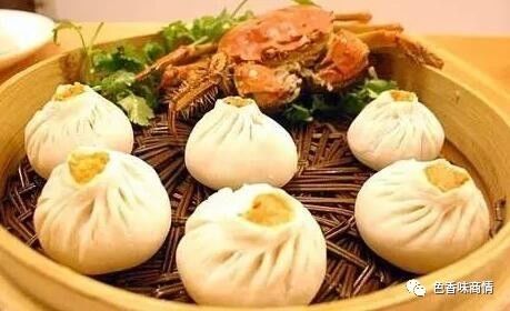 秋季美食盛宴来袭 夏叔为您送上蟹黄汤包的舌尖诱惑与独特风味