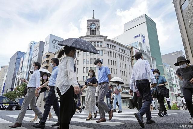日本中产在通缩时代如何应对经济压力与生活质量的双重挑战