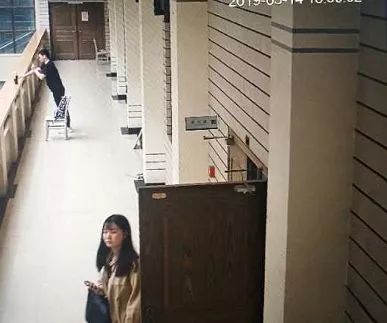 大学生失联数月令人担忧 家属揭示其挂科八门的背后故事