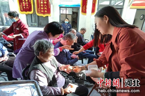 河北定兴重阳节活动精彩纷呈 温情传递让人倍感温暖与关怀