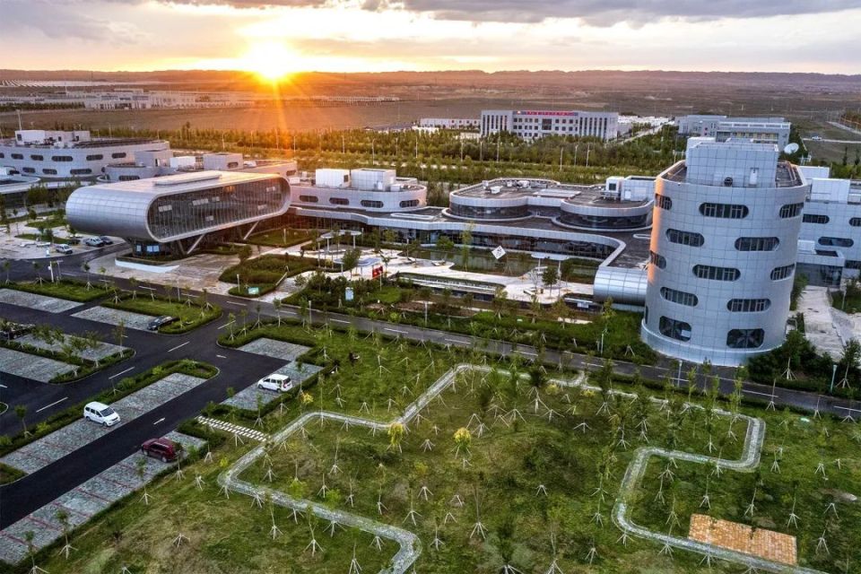 绿色算力助力克拉玛依腾飞万众分享新疆发展的新篇章