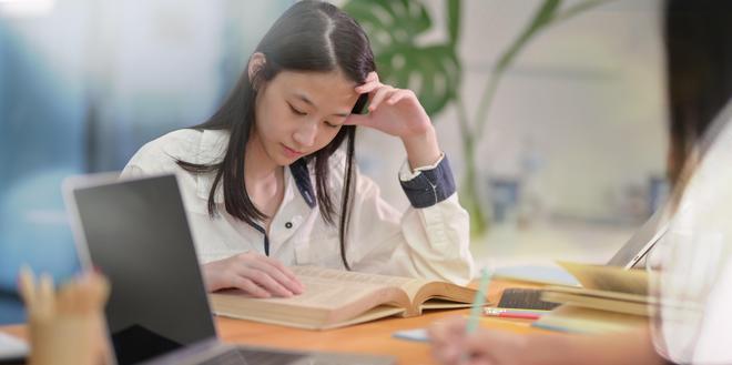 大学生为何总感到时间紧迫？探讨背后的原因与解决之道