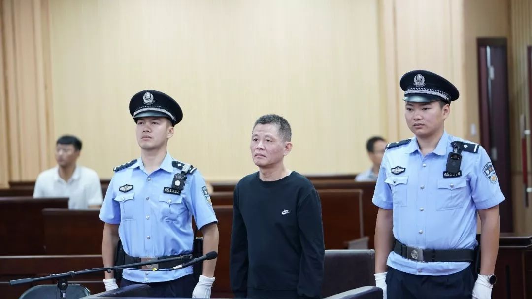 西藏自治区政协原副主席姜杰受贿案一审宣判 引发社会广泛关注与热议