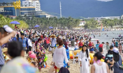 三亚海滩涌现大量俄罗斯游客 明年预计入境人数将突破百万大关的原因解析