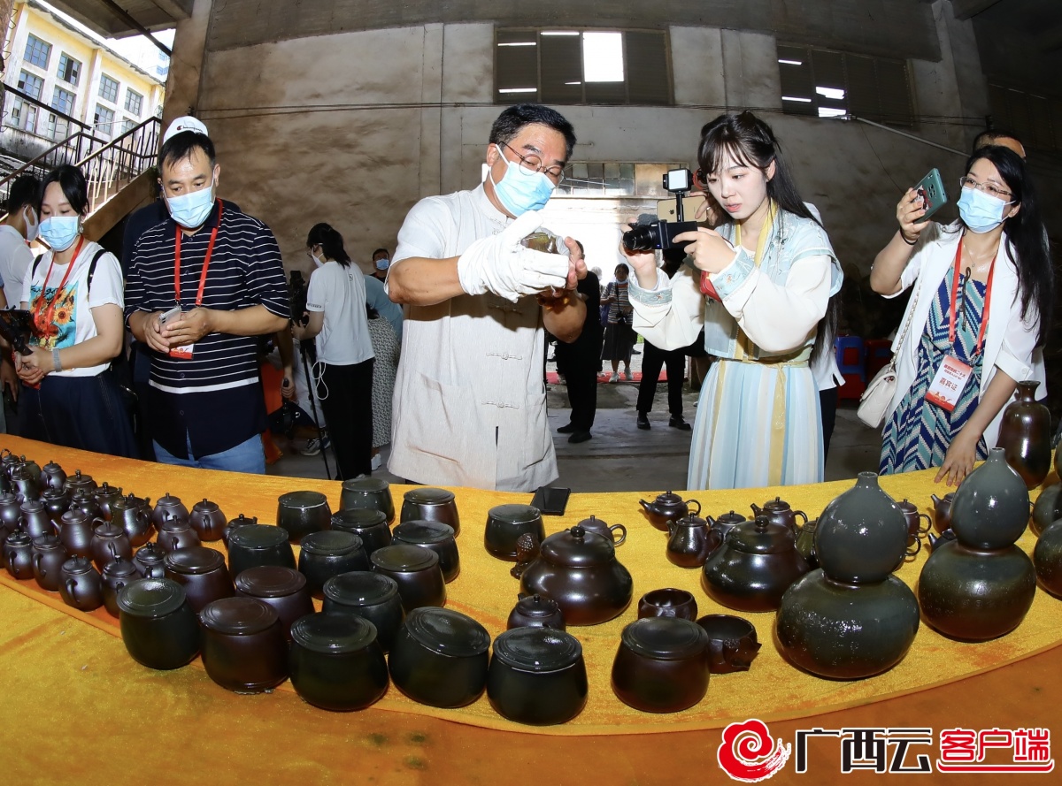 广西百年非遗新生机 柚罐香气四溢走向全球市场展现独特魅力