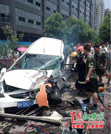 景德镇车祸家属披露对方曾试图以金钱解决争议引发公众关注
