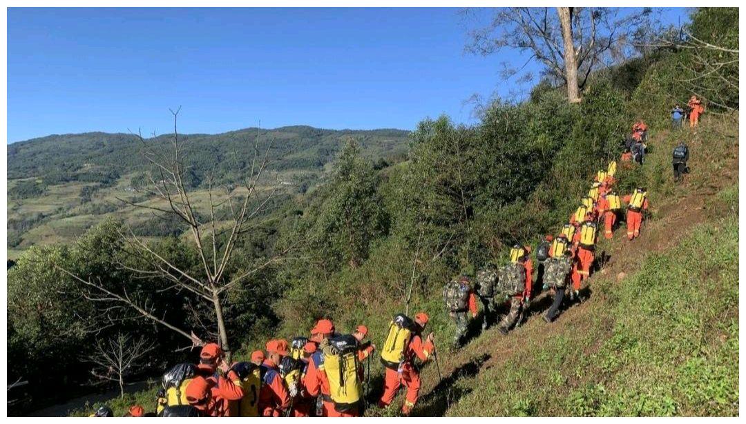 哀牢山震撼故事徒步团半个月报名火爆 曾发生狩猎悲剧误杀同伴教训深刻