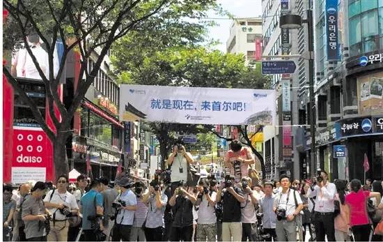探讨近年来韩国文化蓬勃发展的现象及其对全球文化的深远影响